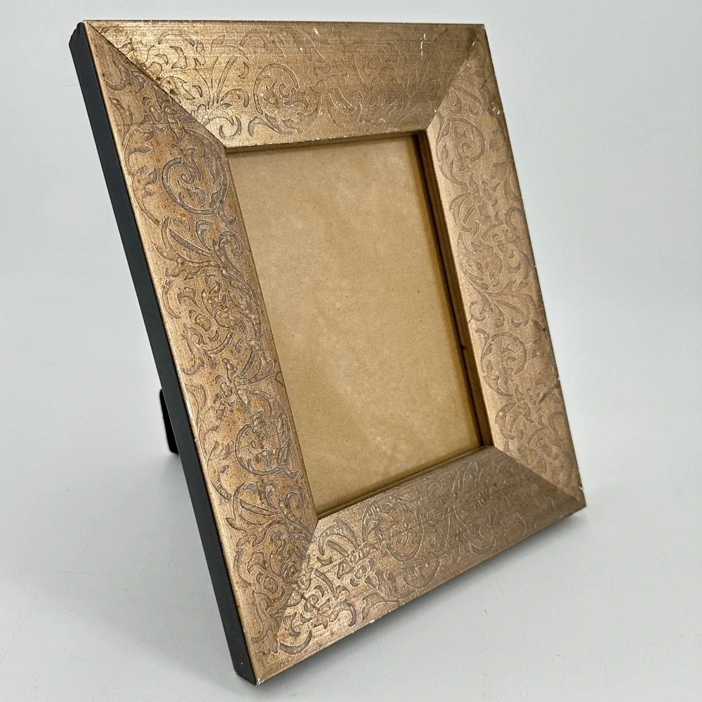 Vintage Style Gold Embossed Scroll Floral Picture Frame Tabletop Wall Hanging
